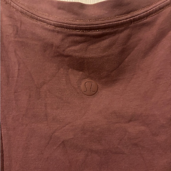 Lululemon Women's Mauve Tank Top - Picture 3 of 3